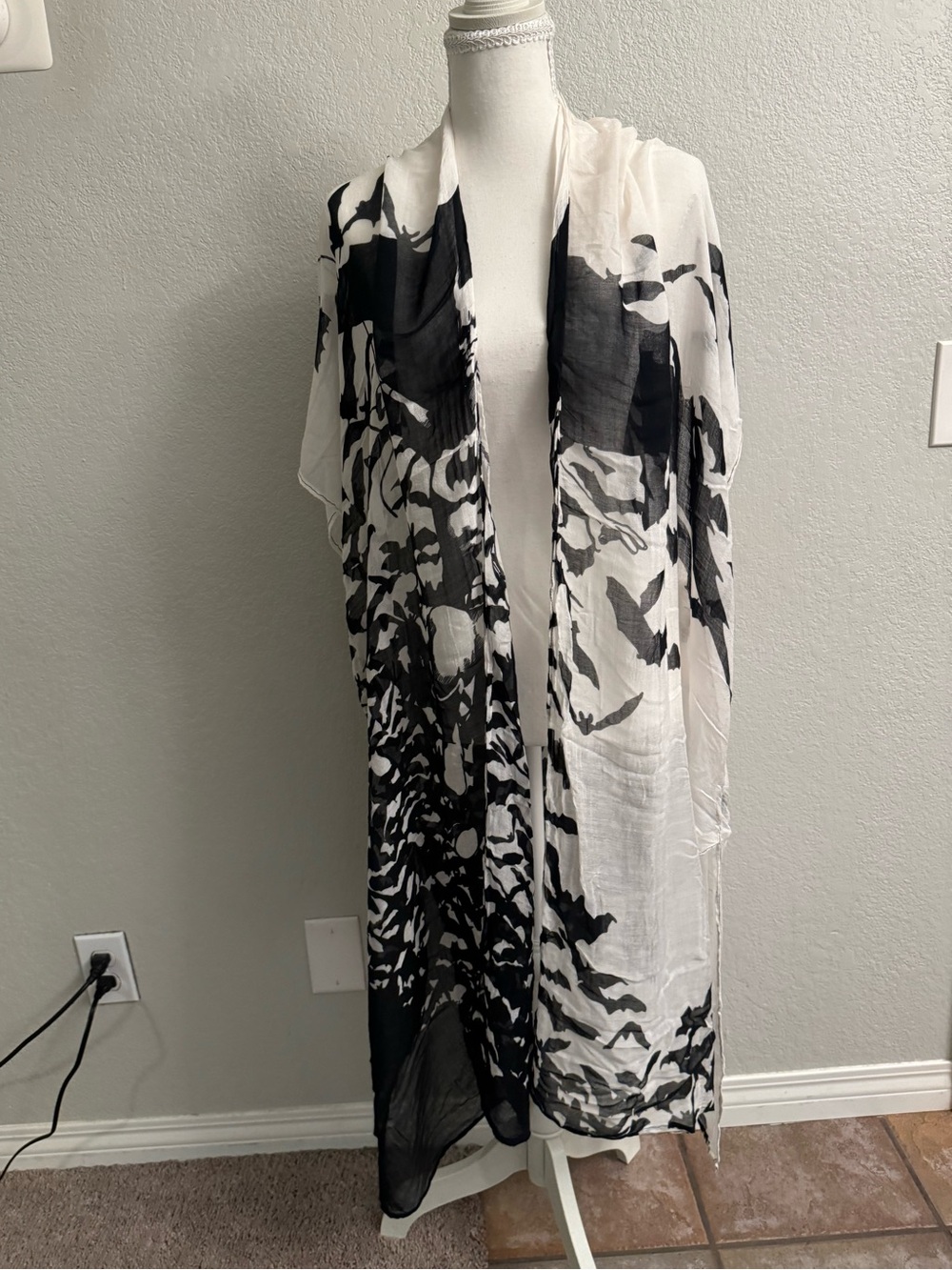 Official DC Comics Batman Kimono Cover Up - Warner Bros Studio Tour - One Size